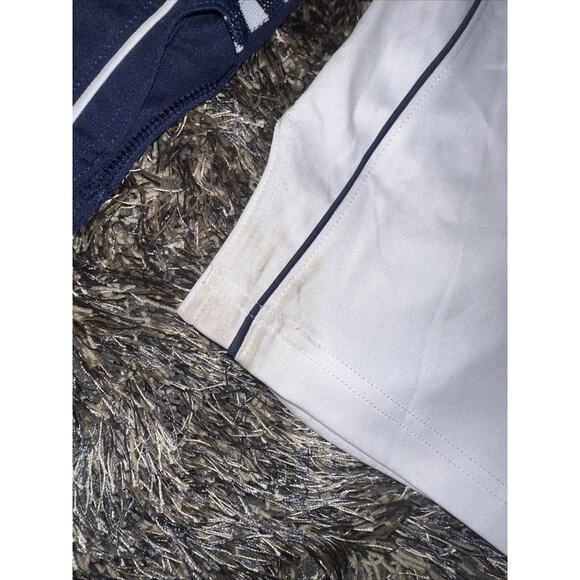 Under Armour Basketball Jersey Lot Of 2 Adult White SLIM Blank Size S Polyester - Picture 6 of 9